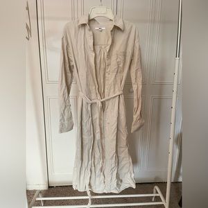 Uniqlo button down long sleeves midi dress